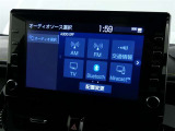 【オーディオ選択画面】AM/FMの切替や、交通情報もこちらの画面から選択できます。
