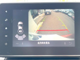 ●ガイドライン付きバックカメラ:不安な駐車もこれで安心!ガイドライン付きなので狭い箇所での駐車もラクラクです!