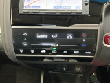 オートエアコン付きです!お好みの温度をセットするだけでエアコンの風量などを自動でコントロール。快適な車内でお過ごしいただけます。