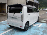 自社専属のスタッフが内外の清掃ボディの仕上げを施しています