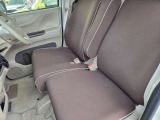 室内に汚れや傷などはございません。車内で快適なドライブをお楽しみください。