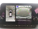 アラウンドビューモニター装備なので狭いところでも周囲を確認出来るので安心ですね。日産純正メーカーナビ装着です。