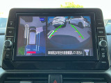 アラウンドビューモニターは、まるで上空から見たような映像で駐車をサポート!苦手な駐車も心強いですね!