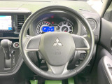 【純正革巻きステアリング】上質な革を使用することで、手にしっかり馴染みとても運転しやすいハンドルです♪