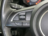 ステアリングスイッチ装備!運転しながら手元でオーディオの操作などができます。