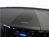 【harman/kardon】世界のオーディオファン垂涎のプレミアムサウンドシステムを搭載。原音に近い音場空間を忠実に再現。乗る人すべてに最良の音響体験を提供します。
