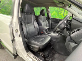 運転席シート廻りは使用感も少なく、良好な状態となっています。丁寧に使われていたことがよくわかりますね。