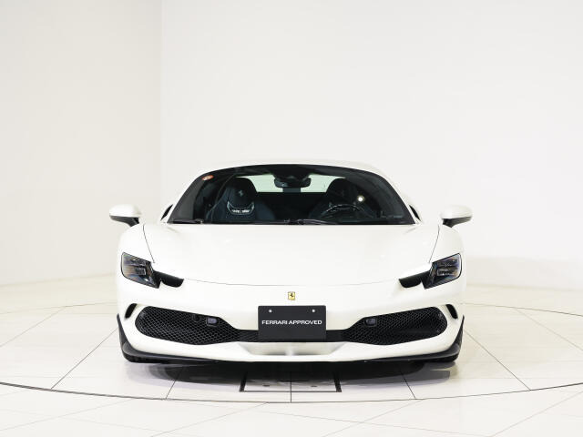 フェラーリ 296GTS F1 DCT の中古車詳細 (500km, ビアンコアヴス, 大阪