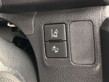 車線逸脱防止装置の「レーンキープアシスト」もついています。万が一のよそ見運転で車線をはみ出しても知らせてくれます♪あると便利な機能ですね!