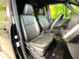 運転席シート廻りは使用感も少なく、良好な状態となっています。丁寧に使われていたことがよくわかりますね。