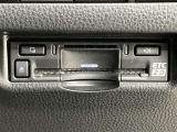 ETC車載器搭載しております。高速道路も料金支払いレーンに並ばず通過でき、とても便利です。ETCカードもお車購入時に入会する事ができます。お気軽にお問い合わせ下さい。