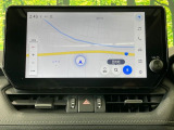 【10.5インチ ディスプレイオーディオ】大画面のディスプレイはAppleCarPlayやAndroidAutoが利用可能。大きな画面でスマホナビアプリ等が利用いただけます♪