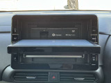 ブルートゥース・AM/FM・TV・CD・DVD再生などの機能付!
