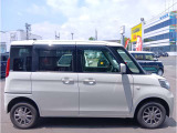 車両入庫時には外装磨きと内装クリーニングを実施しております。納車前にも実施いたしますので、綺麗に快適にお乗りいただけます。