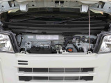 エンジンルームリフレッシュ済!弊社のサービスマンがしっかり点検整備致します。納車時には点検記録簿もご確認頂けます。