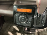 オートエアコンがついていますので、簡単操作で快適に過ごせます。希望の温度に自動調整してくれるのが便利です。