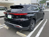 広々とした車内空間に優れた燃費性能。更にデザインも上質で人気のお車です!