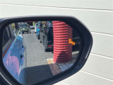 ブラインドスポットモニター★後方側から接近してくる車両を検知して危険をお知らせしてくれます。
