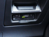 ETC車載器搭載です。スマートICも増えてきており、必須装備といって良い便利装備です。
