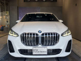 エンジェルアイ、イカリングと呼ばれるBMWのライトの正式名称は「コロナリング」です。一目でBMWとわかる伝統のデザインです。