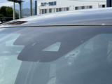 【i-ACTIVESENSE】走行中に前方の車両等を認識し、衝突しそうな時は警報とブレーキで衝突回避と被害軽減をアシスト。より安全にドライブをお楽しみいただけます。
