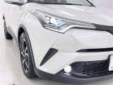 フォグランプ装着車です。暗い夜道の車両前方を明るく照らします