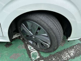 タイヤサイズは185/60R16です。