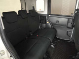 3名乗車できるセカンドシートです。