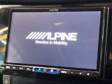 【大画面ナビ】人気の大型9インチナビを装備。存在感のある大画面はインパクト大!ナビ利用時のマップ表示は見やすく、テレビやDVDは臨場感がアップ!いつものドライブがグッと楽しくなります♪