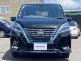 「車&rArr;充実のラインナップと確かな保証」 高品質車からお買い得な車まで豊富に取り揃え、安心して走れる「ワイド保証」でサポート致します。