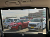 セカンドシート用サンシェード☆暑い日差しを軽減してくれます☆