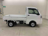 軽自動車、小型車を中心に常時300台展示車を御用意させて頂いております