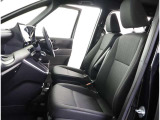 見通しのよいすっきりとした視界で、誰でも運転しやすいです。運転のしやすさは疲れにくさにも繋がりますよ♪