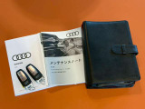 安心の新車時からのスペアキー及び取扱説明書、メンテナンスノートなど一式付いています。