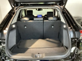 開口部が広くて低いから、重い荷物もスムーズに。毎日の暮らしに寄り添う使い心地を形にしました。荷物を載せるたび、その便利さを実感していただけるはずです。