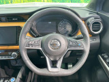 【純正革巻きステアリング】上質な革を使用することで、手にしっかり馴染みとても運転しやすいハンドルです♪