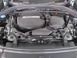安心のBMW認定中古車は100項目の箇所を徹底的にチェック致します。機械的な箇所や電気系、コンピューターなどをご納車前に点検し、交換基準に達した部品は全て新品に修理返品した後にご納車致します。