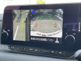 カメラは切り替えが可能で見えにくい左前の死角えおサポート!