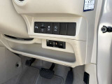 スズキセーフティサポートのスイッチ類、ETCは運転席右側の足元にあります♪