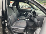 運転席・助手席です