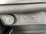 USB機能ついてるので充電もできちゃいます。
