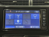 Bluetooth対応、CD再生機能付き。お好きな音楽を聴きながらのドライブは楽しいですよね〜♪