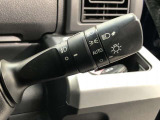 ライトスイッチです。「AUTO」にすると外の明るさに応じてスモールライト・ヘッドライトが自動でON・OFFします。夕暮れ時や屋内駐車場、トンネルなどに便利です。フォグランプもON・OFFできます。