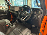 ラングラー アンリミテッド サハラ 4WD 