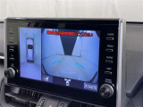 【フロントカメラ】運転席に座った状態で死角になりやすいクルマの前の様子まで確認でき安全ですね♪