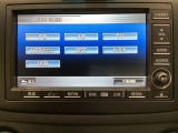 ナビゲーションはフルセグTV対応の工場装着純正HDDナビを搭載。CDの録音再生ができるサウンドコンテナ(ミュージックサーバー)付きです。