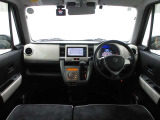 このお車は前のお客様から直接買取させて頂いておりますので使用状況やメンテナンス状況詳細な情報を次のお客様にお伝えいたします。詳細な情報を知っていますので、より詳しいお車の状態が分かっております♪