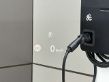 【ヘッドアップディスプレイOP価格77,000】フロントガラスに映し出されるヘッドアップディスプレイ搭載!目線を逸らすことなくスピードや情報を確認することが可能です。