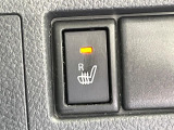 【シートヒーター】寒い日に重宝するシートヒーター!エアコンより早く温まってくれるので寒がりの人も安心ですね♪エアコンの温風は乾燥するから苦手、という方にもをおすすめです。