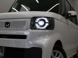 【LEDヘッドライト】悪天候や夜間走行時も良好な視界を確保し安心して運転できる高輝度LEDヘッドライトを装備!点灯速度が早く、消費電力も抑えられています!!